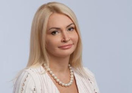 Светлана Епифанцева в 2015 г. заработала 16.672 грн