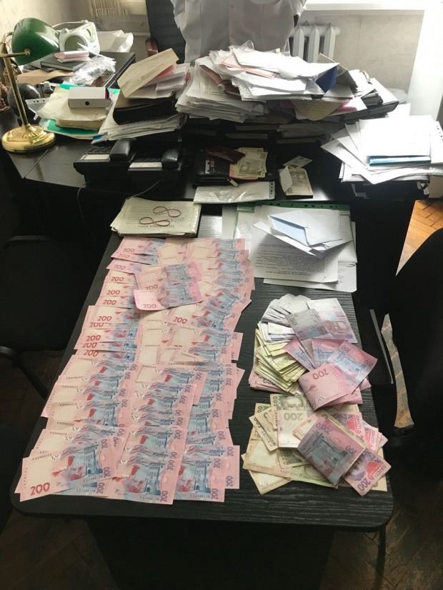 В днепровской медкомиссии при МВД систематически вымогали взятки у будущих полицейских