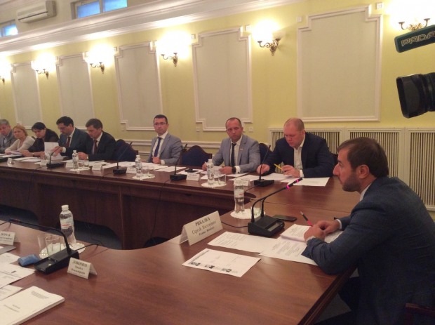 Финансовый Комитет парламента подготовил проект закона о реструктуризации валютных кредитов к третьему чтению