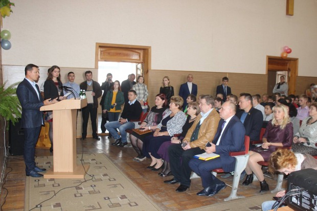 ОЛЕГ ЛЯШКО: Відродять Україну люди праці, а  не кредити МФВ