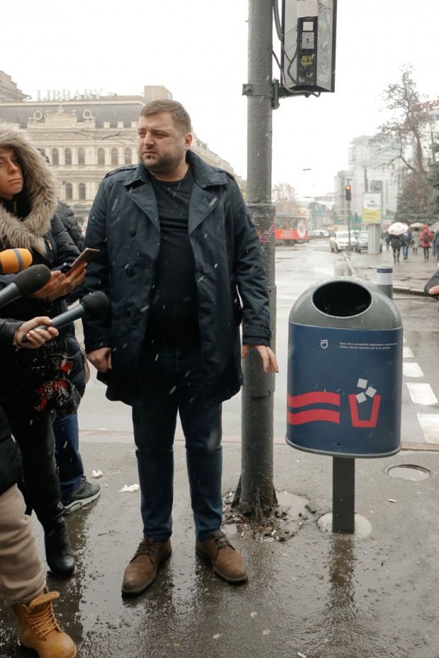 «Профитек» от «УРЭА»: как в Днепре урны современные закупали