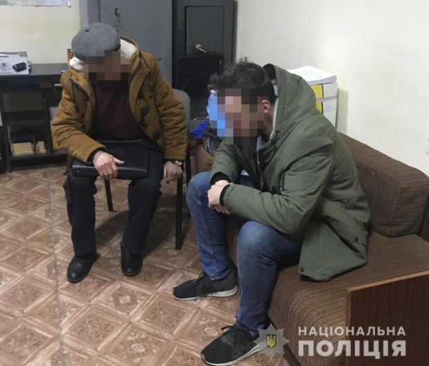 На Днепропетровщине арестовали госрегистраторов – пособников рейдеров