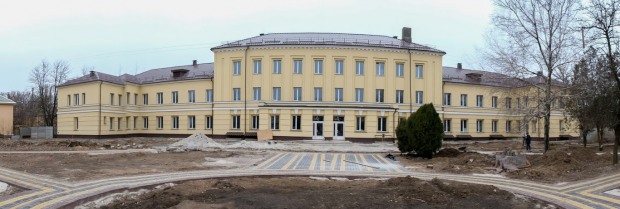 У Нікополі стару будівлю поліклініки реконструюють під дитячу лікарню