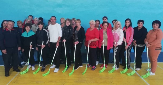 Активисты СК «Престиж» провели мастер-класс по флорболу в  институте последипломного педагогического образования.