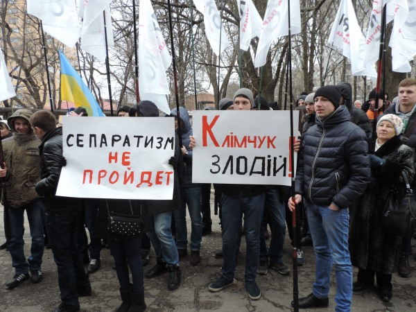 Под нажимом общественности Военный прокурор Днепропетровского гарнизона пообещал ускорить рассмотрение уголовного производства в отношении сотрудника СБУ Александра Климчука