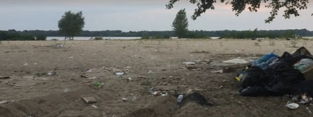 Кто будет убирать в Днепре за Стопудовкой