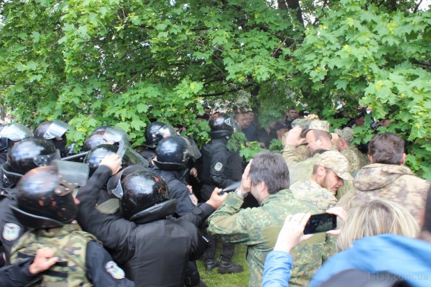Прокуратура Днепропетровской области начала расследование действий полиции 9 мая в Днепре