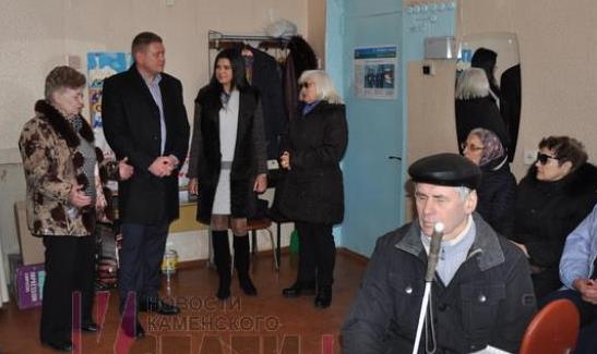 Олена Плахотнік:” Бажаю вам не втрачати оптимізму і віри в краще!”