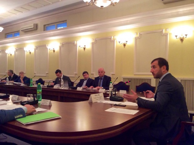 Фінкомітет ВР вимагає прийняття важливого пакету законів для стабілізації та розвитку економіки