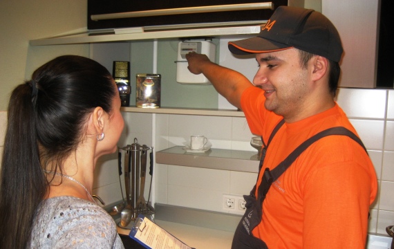 Под видом работников газовой компании в Днепре орудуют мошенники