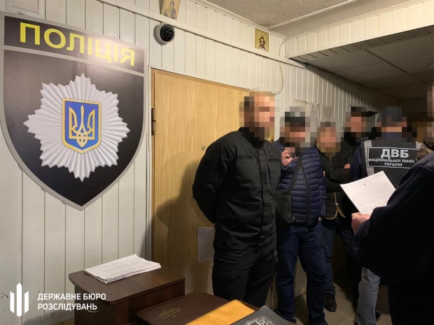 Начальник Марганецького «угро» зі спільниками вимагав хабар з погрозами