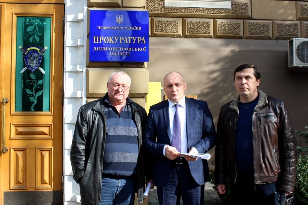 ЗНОВУ ГОДУЮТЬ «СНІДАНКАМИ»