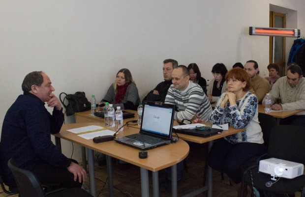 В Днепре обучали «агентов»