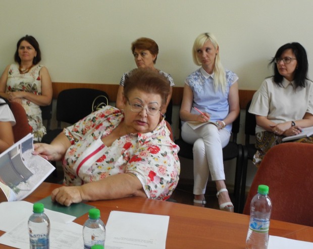 Антоніна Ульяхіна: «Наші депутати контролюють якість проведення ремонтних робіт на своїх округах»