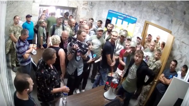 НАБУ сделало заявление о нападении титушек на офис