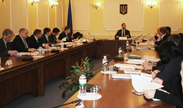Фінансовий комітет вирішив рекомендувати парламенту прийняти за основу і в цілому законопроект про Приватбанк