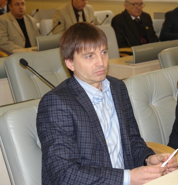 В бюджеті області на 2015 рік необхідно збільшити фінансування військової медицини – Гліб Пригунов