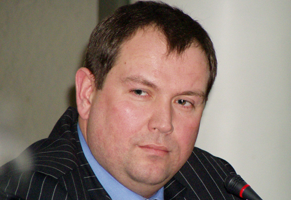 Екс-губернатор на свідченнях у суді: знає лише покійник