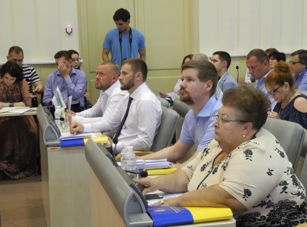 У Дніпропетровській обласній раді відбулася тринадцята сесія облради VIІ скликання.