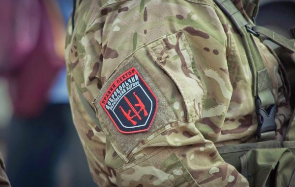 Як «Правий сектор» воює з бойовиками на Донбасі (ФОТО, ВІДЕО)