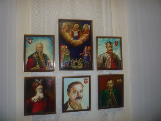 КОЗАЦЬКА ВИСТАВКА В ДНІПРОВСЬКОМУ БУДИНКУ МИСТЕЦТВ.