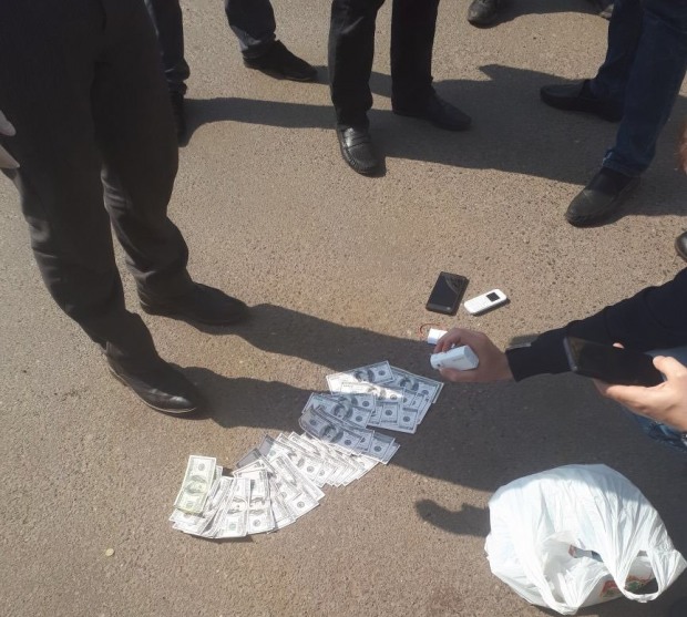 Про «перевертнів» та викривачів