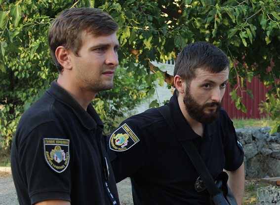 Поліцейські офіцери Новоолександрівської громади: стрілянина, складнощі з райвідділком та зв’язки з громадою