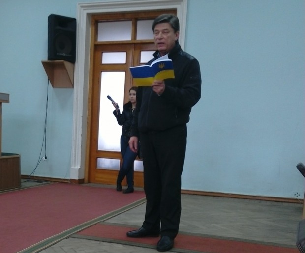 Виктор Литвищенко стал городским головой г. Новомосковска