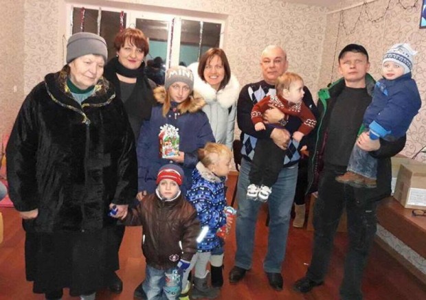 Новорічні подарунки від Гілала Ісаєва для дітей з родин переселенців