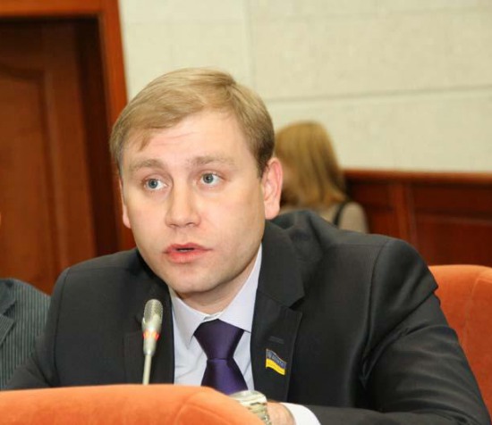 Максим Курячий променял «Батькивщину» на «Демократов»