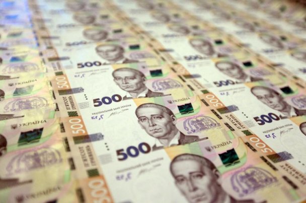 Гривня дещо укріпила свої позиції