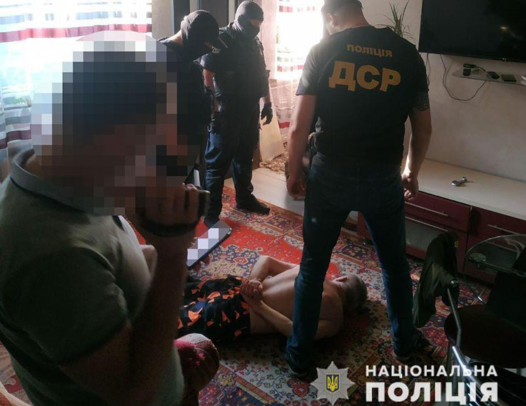 Затримано чотирьох іноземців, які грабували на Дніпропетровщині