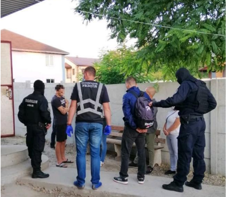 Поліцейські Дніпропетровщини викрили злочинні «реабілітаційні центри»