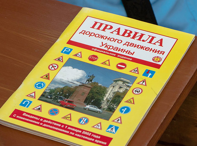 Дніпровські водії громадського транспорту проходять інструктаж до 1 вересня