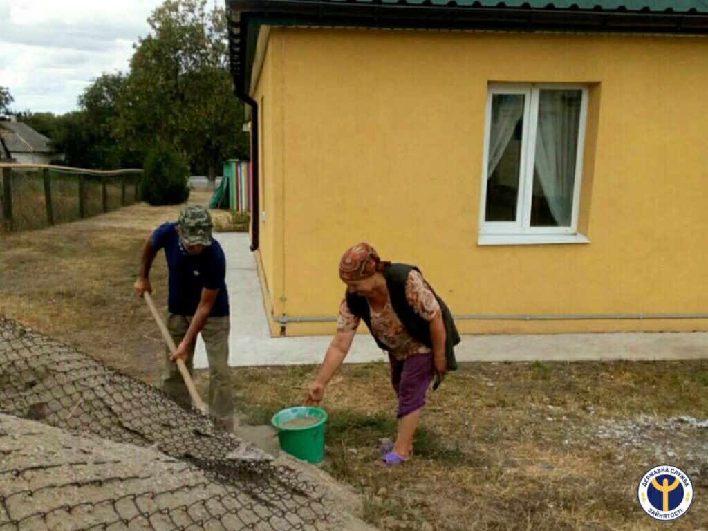 На Дніпропетровщині громада у період карантину залучає безробітних для вирішення соціальних проблем
