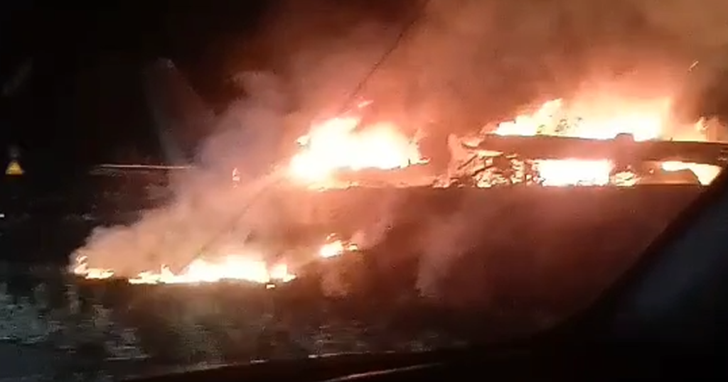 В Чугуєвському районі, під Харковом, розбився літак Збройних Сил України: є загиблі (відео)