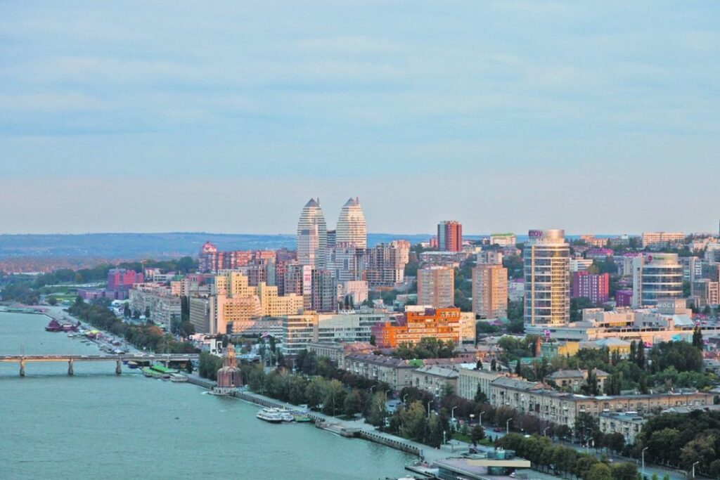 У Дніпрі вдвічі перевищений допустимий рівень захворюваності COVID-19