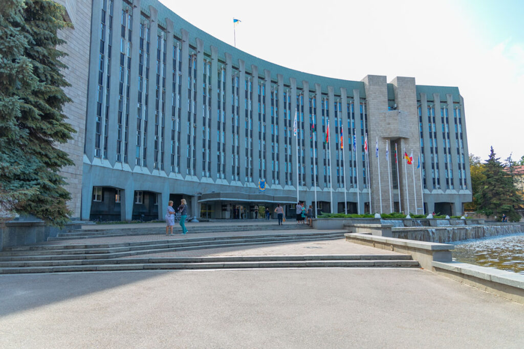 Дніпровська міськрада порушила постанову Кабміну