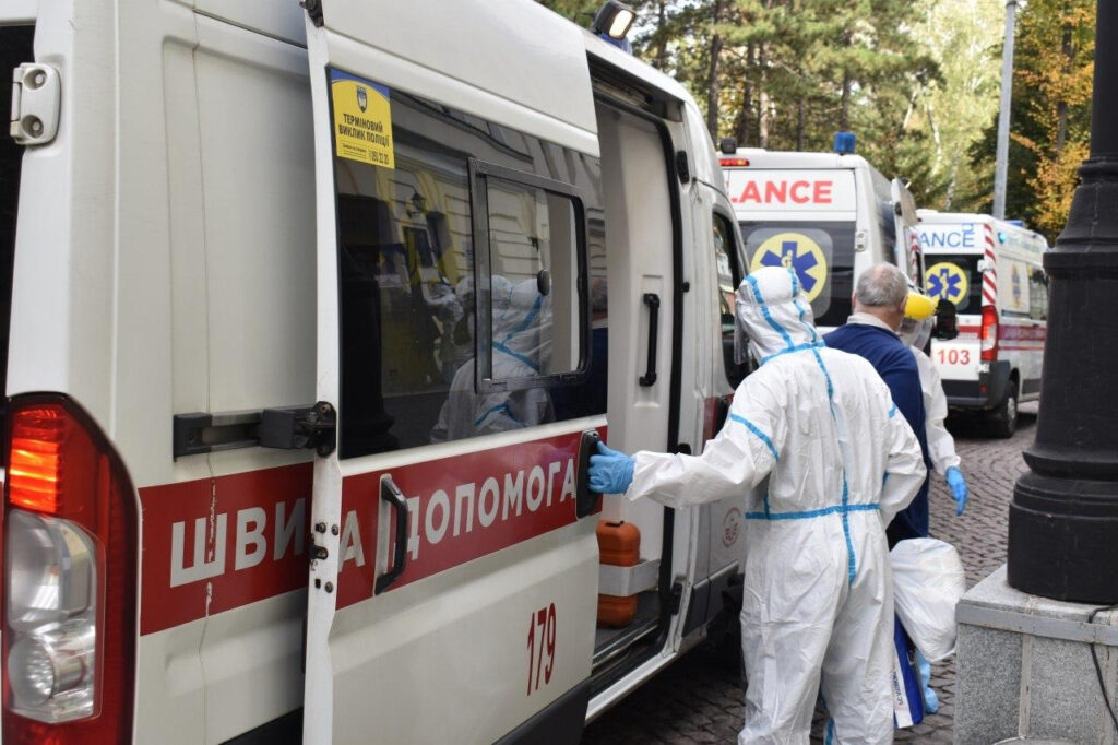Риженко про ситуацію з COVID-19 у Мечникова: «Нескінченний потік швидких»