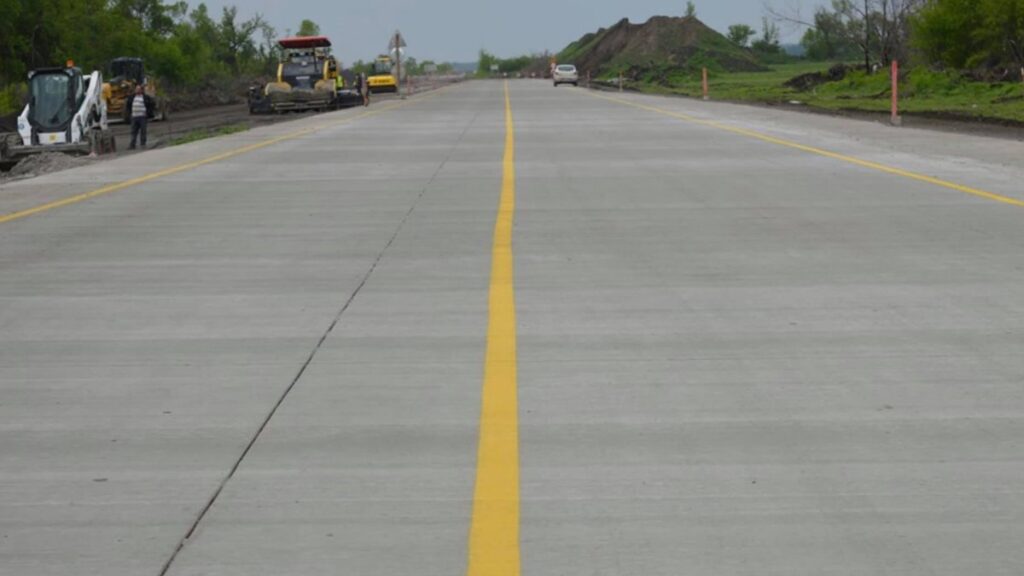 На Дніпропетровщині на будівництво майже 30 км нової траси на Київ витратять понад 10 мільярдів