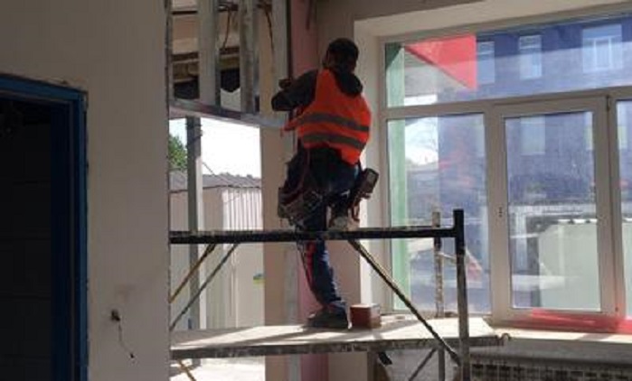 У Томаківці завершують реконструкцію навчально-виховного комплексу (фото)