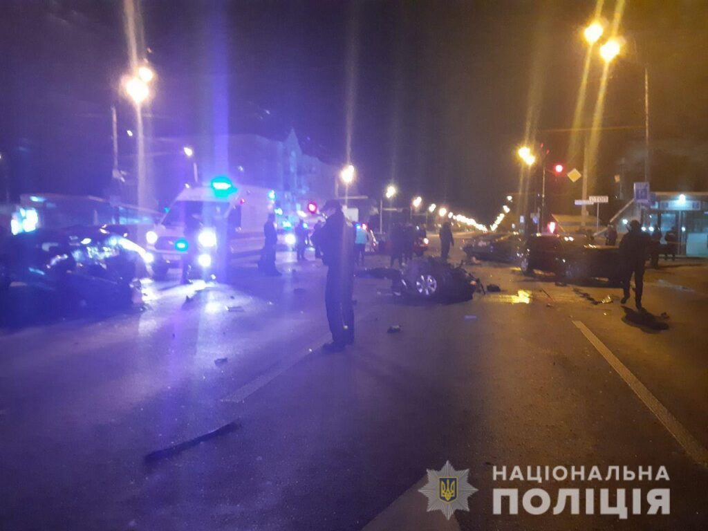 Поліцейські затримали водія, який у Дніпрі спричинив ДТП за участі п’яти автомобілів