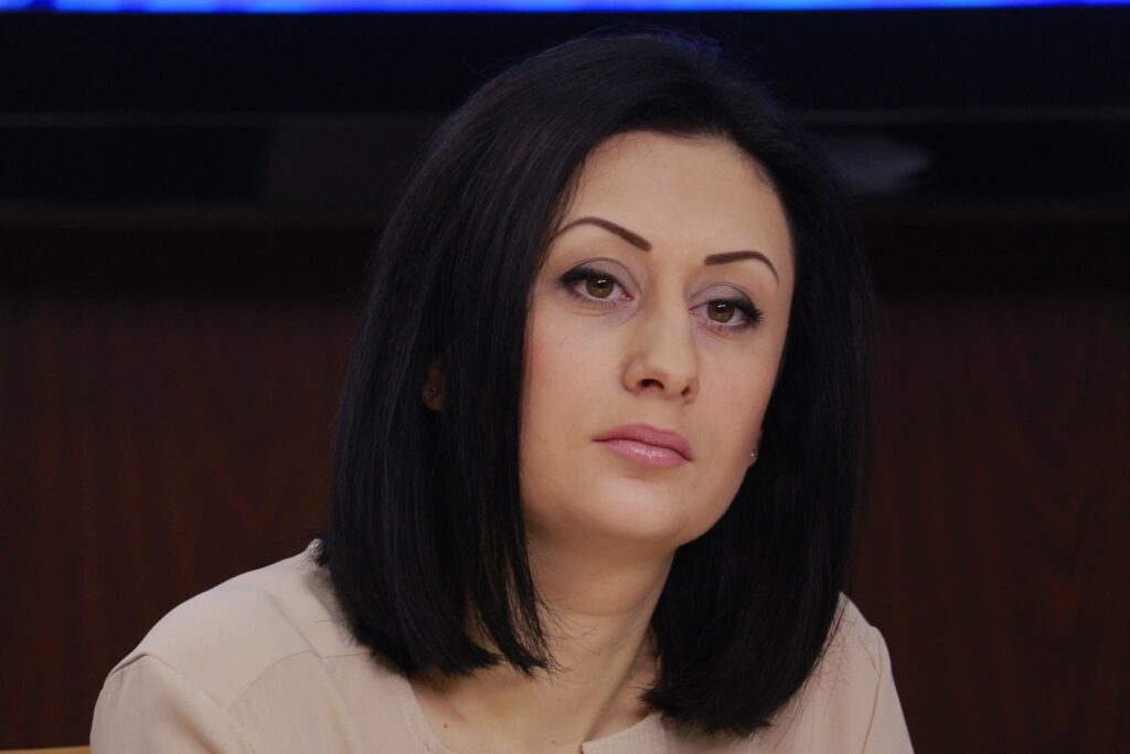 Катерина Збарська: все, що треба знати про адмінресурс