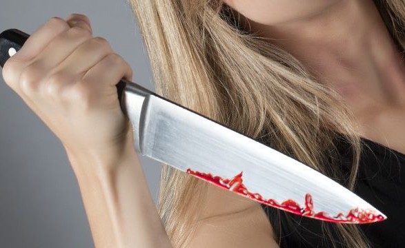 Прямо у серце: у Кривому Розі жінка штрикнула ножем свого співмешканця