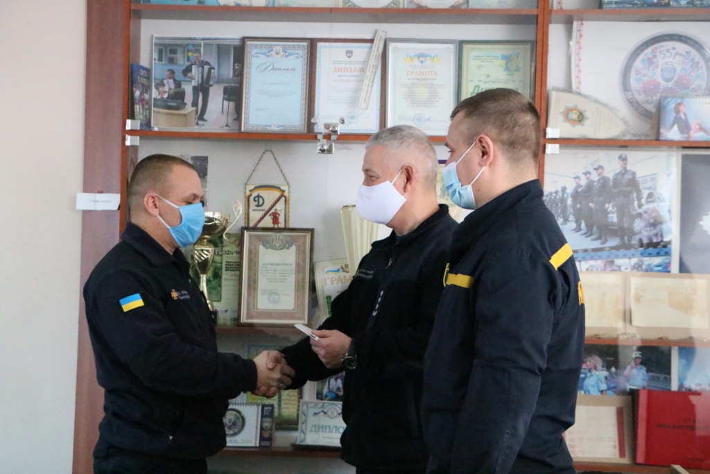 Рятувальники Дніпропетровщини ремонтували пошкоджені будинки в зоні ООС