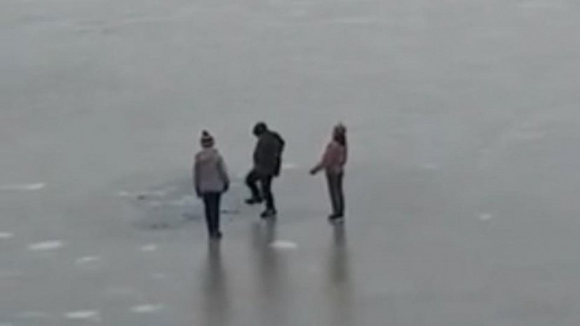 Небезпечне катання дітей на ковзанках на Дніпропетровщині