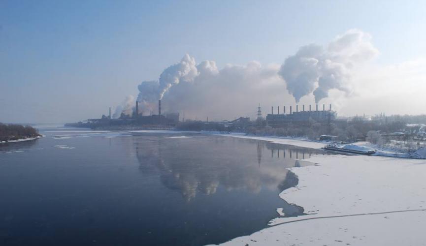 У Кам’янському працює мобільний центр екологічного моніторингу повітря (фото, відео)