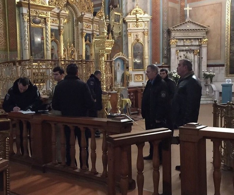 На Дніпропетровщині обікрали храм