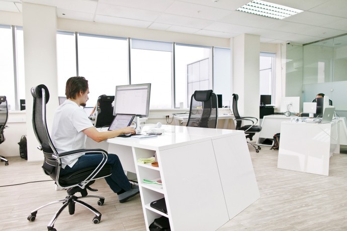 У майбутньому люди будуть «ходити» на роботу за допомогою VR, офіс перестане мати значення