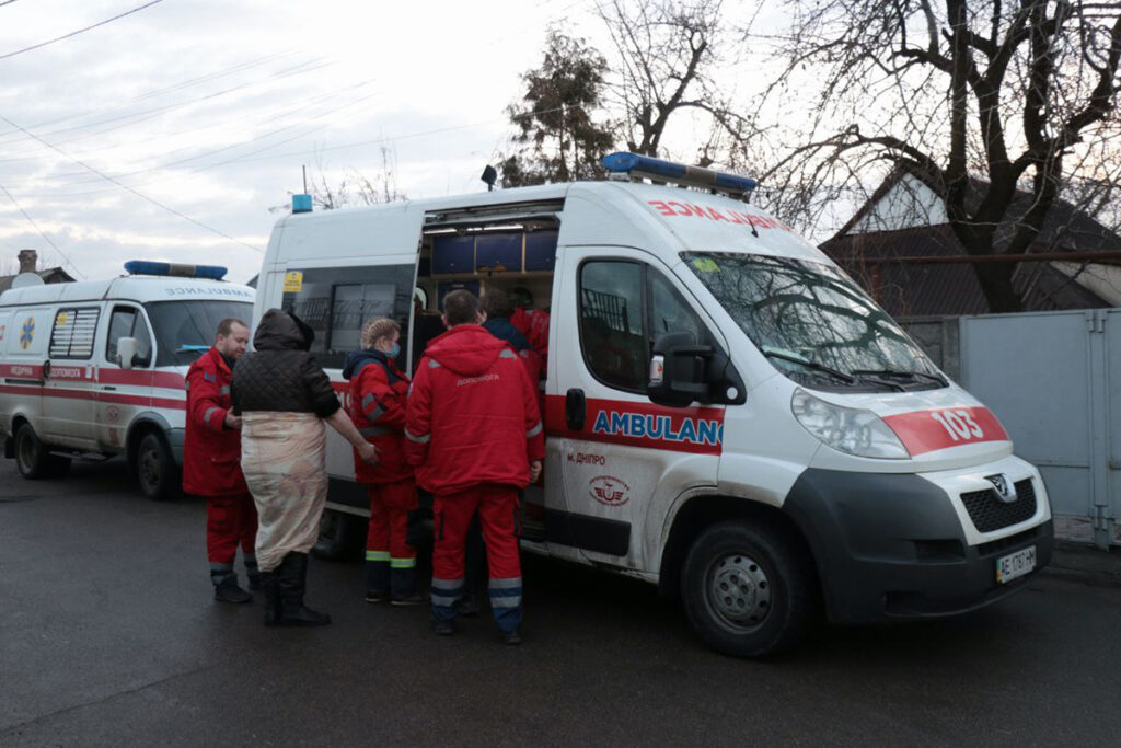 У Дніпрі на пожежі постраждав чоловік
